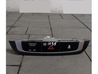 bontott HYUNDAI ix35 Vészvillogó Kapcsoló