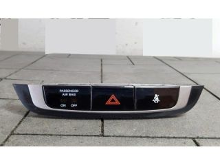 bontott HYUNDAI ix35 Vészvillogó Kapcsoló
