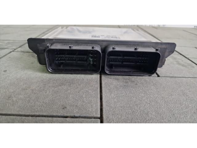 bontott HYUNDAI KONA Motorvezérlő