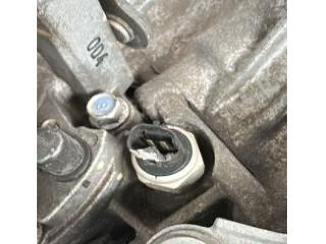 bontott HYUNDAI KONA Váltó (Mechanikus)