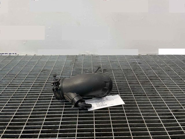 bontott HYUNDAI KONA Légbeömlő Cső