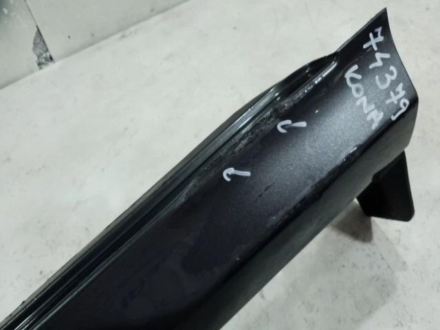 bontott HYUNDAI KONA Bal első Küszöb Díszléc