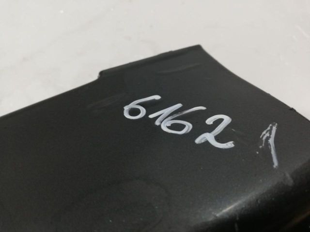 bontott HYUNDAI KONA Bal első Küszöb Díszléc