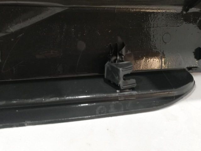 bontott HYUNDAI KONA Bal első Küszöb Díszléc