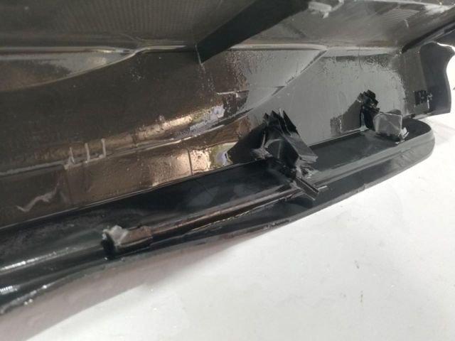 bontott HYUNDAI KONA Bal első Küszöb Díszléc