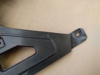 bontott HYUNDAI KONA Bal első Lökhárító Tartó (Műanyag)