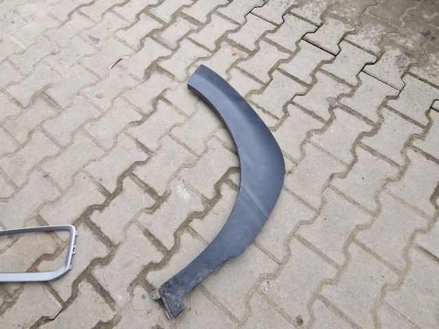 bontott HYUNDAI KONA Bal első Sárvédő Szélesítő