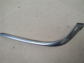 bontott HYUNDAI KONA Bal Fényszóró Bajusz Díszléc