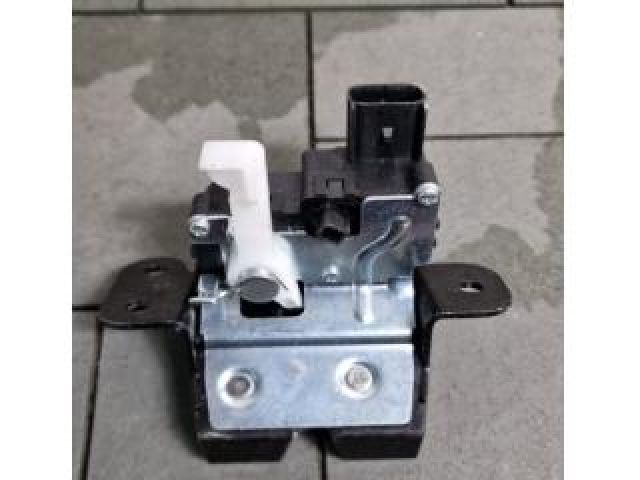 bontott HYUNDAI KONA Csomagtérajtó Zárszerkezet