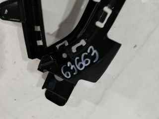 bontott HYUNDAI KONA Első Lökhárító Alsó Középső Díszrács