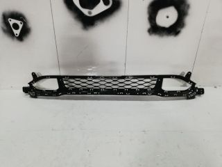 bontott HYUNDAI KONA Első Lökhárító Alsó Középső Díszrács