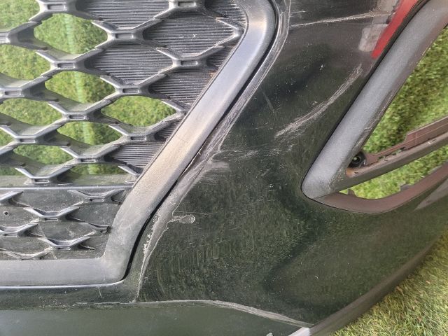 bontott HYUNDAI KONA Első Lökhárító (Részeivel)