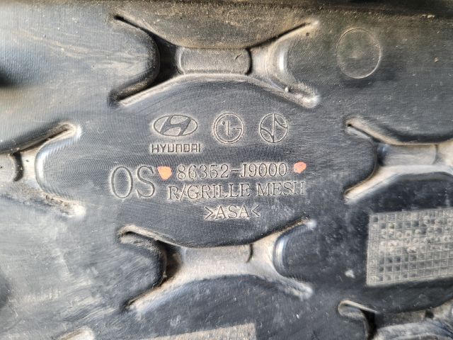 bontott HYUNDAI KONA Első Lökhárító (Részeivel)