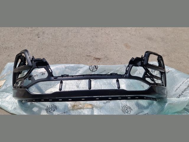 bontott HYUNDAI KONA Első Lökhárító (Üresen)