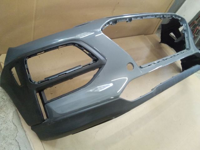 bontott HYUNDAI KONA Első Lökhárító (Üresen)