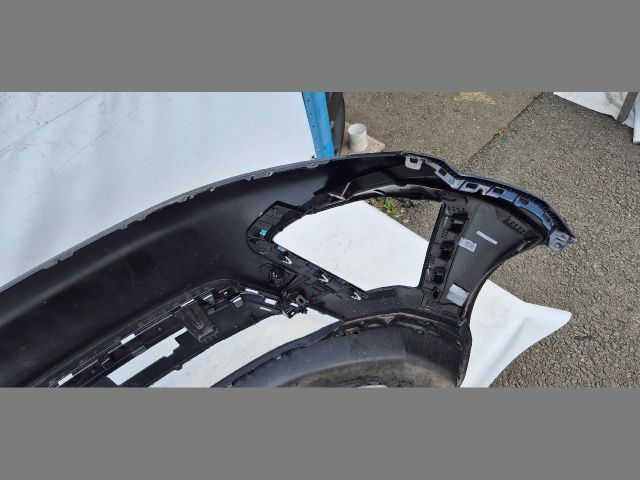 bontott HYUNDAI KONA Első Lökhárító (Üresen)