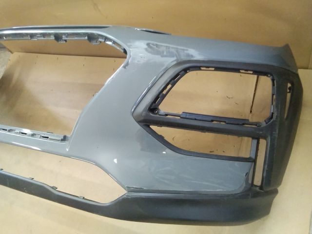 bontott HYUNDAI KONA Első Lökhárító (Üresen)