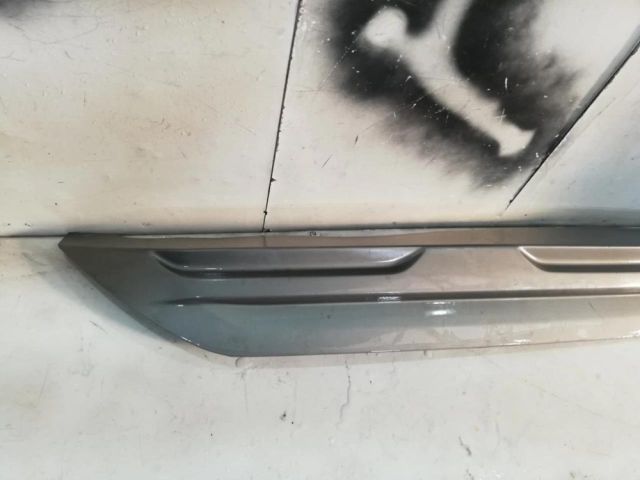 bontott HYUNDAI KONA Hátsó Lökhárító Légterelő