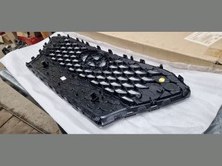 bontott HYUNDAI KONA Hűtőrács