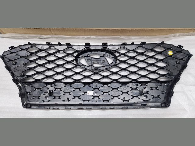 bontott HYUNDAI KONA Hűtőrács