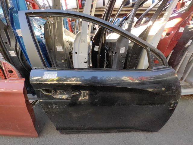 bontott HYUNDAI KONA Jobb első Ajtó (Üres lemez)