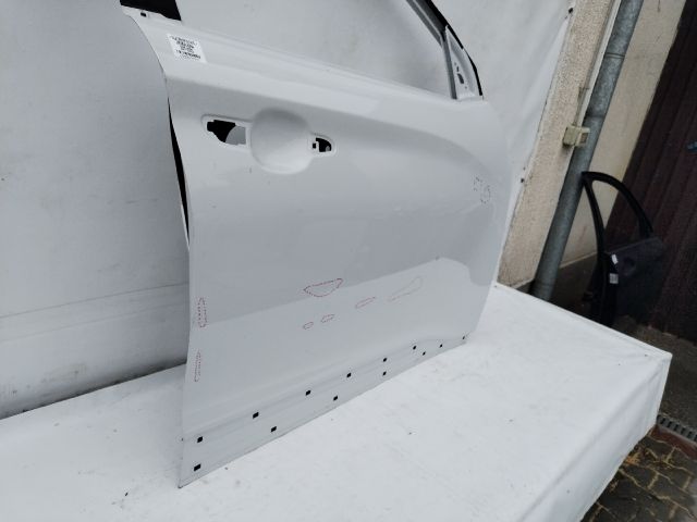 bontott HYUNDAI KONA Jobb első Ajtó (Üres lemez)