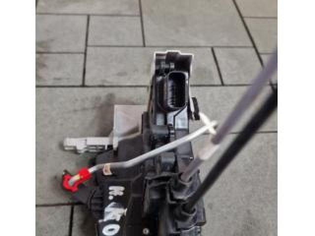 bontott HYUNDAI KONA Jobb első Ajtózár