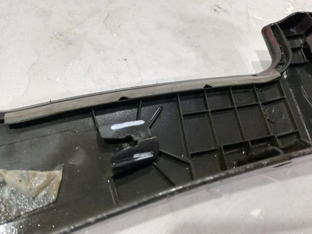 bontott HYUNDAI KONA Jobb első Sárvédő Szélesítő