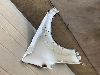 bontott HYUNDAI KONA Jobb első Sárvédő