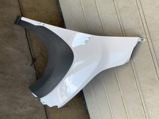 bontott HYUNDAI KONA Jobb első Sárvédő