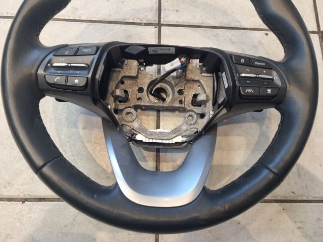 bontott HYUNDAI KONA Multikormány