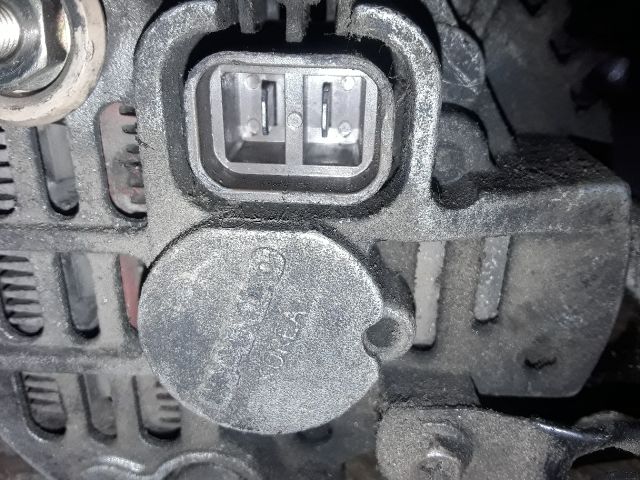 bontott HYUNDAI LANTRA Generátor