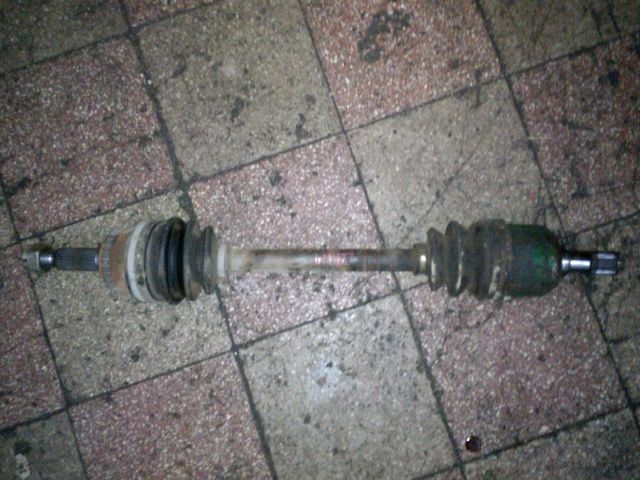 bontott HYUNDAI LANTRA Bal Féltengely