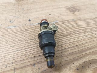 bontott HYUNDAI LANTRA Porlasztó (1 db)