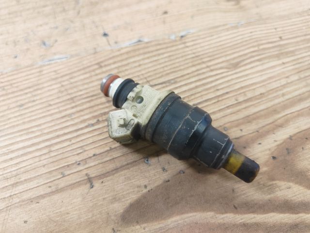 bontott HYUNDAI LANTRA Porlasztó (1 db)