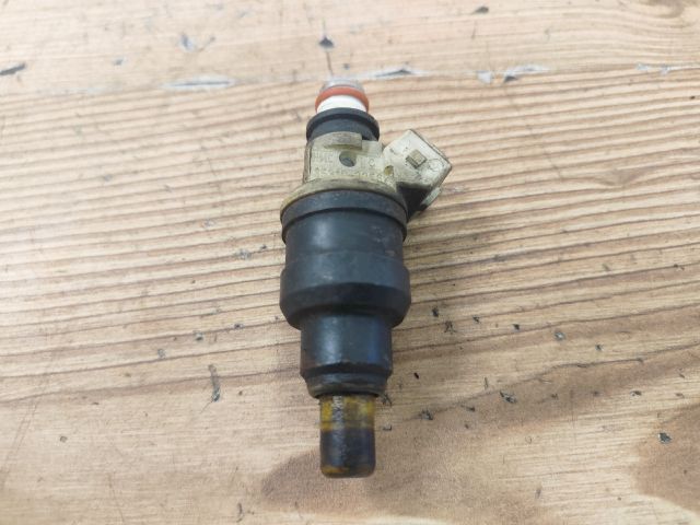 bontott HYUNDAI LANTRA Porlasztó (1 db)