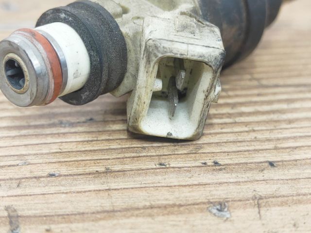 bontott HYUNDAI LANTRA Porlasztó (1 db)