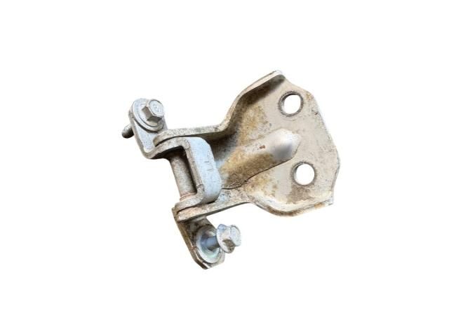 bontott HYUNDAI LANTRA Jobb első Alsó Zsanér