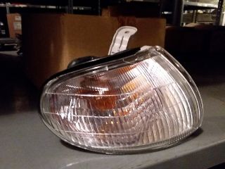 bontott HYUNDAI LANTRA Jobb első Irányjelző