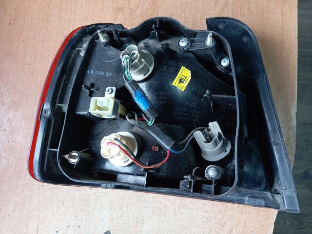 bontott HYUNDAI LANTRA Jobb Hátsó Lámpa