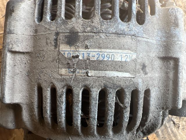 bontott HYUNDAI MATRIX Generátor