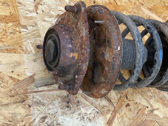 bontott HYUNDAI MATRIX Jobb első Gólyaláb (Lengécsillapító, Rugó)