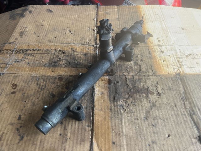 bontott HYUNDAI MATRIX Közösnyomócső