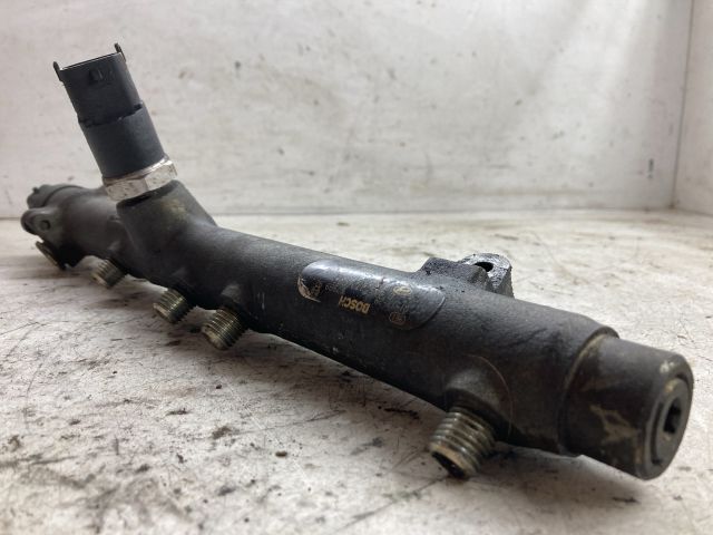 bontott HYUNDAI MATRIX Közösnyomócső