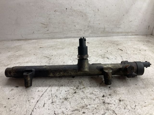 bontott HYUNDAI MATRIX Közösnyomócső