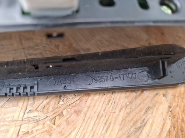 bontott HYUNDAI MATRIX Ablakemelő Kapcsoló Négyes / Kettes