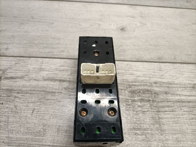 bontott HYUNDAI MATRIX Ablakemelő Kapcsoló Négyes / Kettes