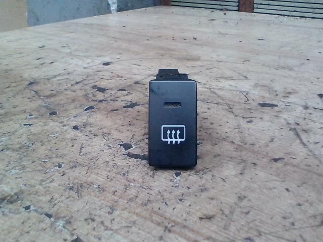 bontott HYUNDAI MATRIX Ablakfűtés Kapcsoló