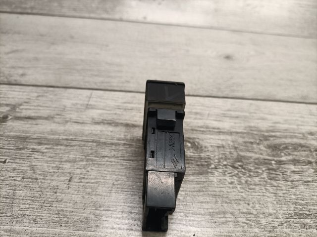 bontott HYUNDAI MATRIX Ablakfűtés Kapcsoló