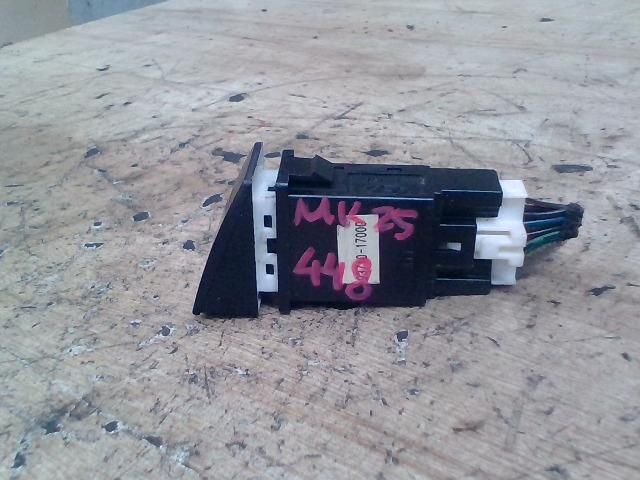 bontott HYUNDAI MATRIX Ablakfűtés Kapcsoló